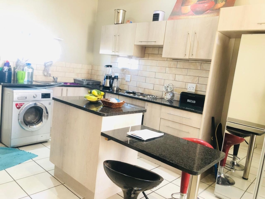 2 Bedroom Property for Sale in Waterval East North West